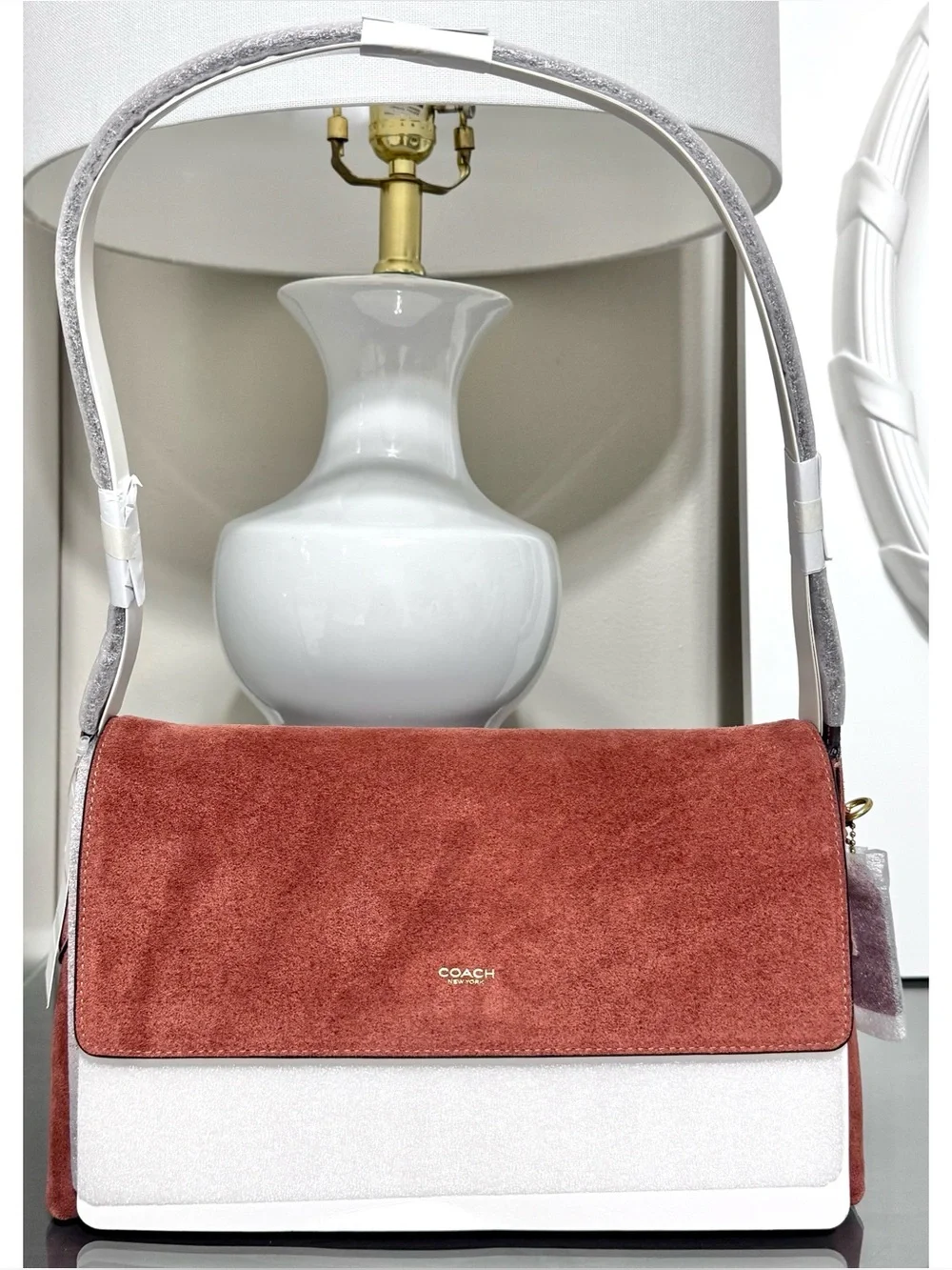 COACH Chelsea Shoulder Bag 30, CLAY SUEDE